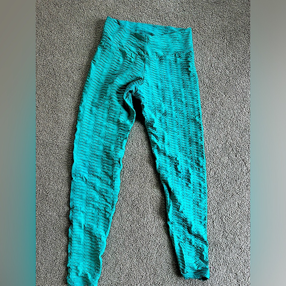Booty by Brabants Aqua Leggings New Condition: One Size